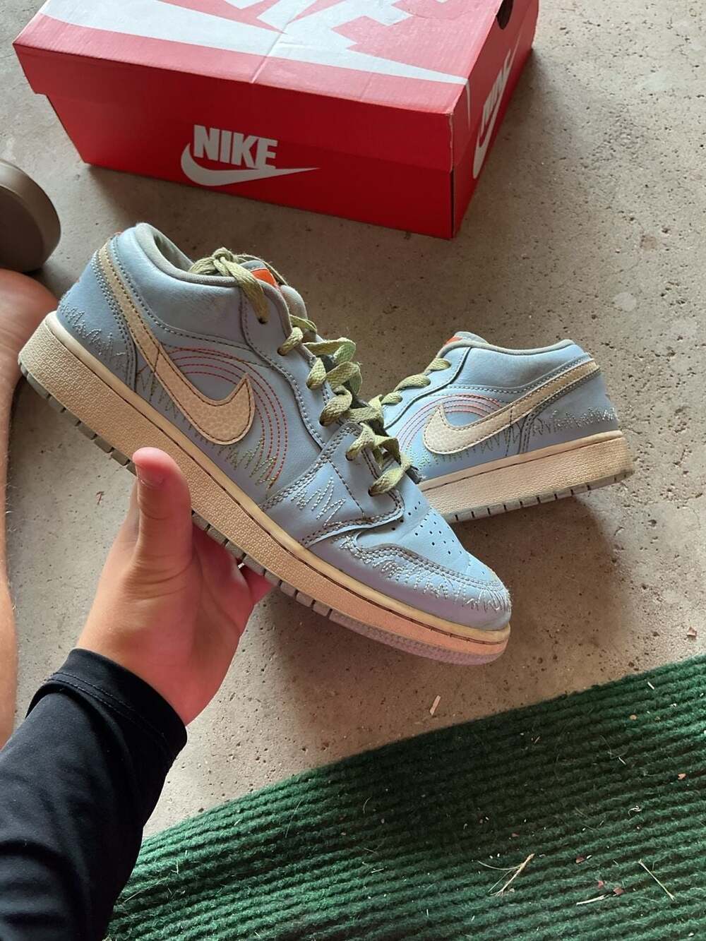 Air Jordan 1 Low SE 'Blue Stitch' Size 8 Women/ 6.5 Youth